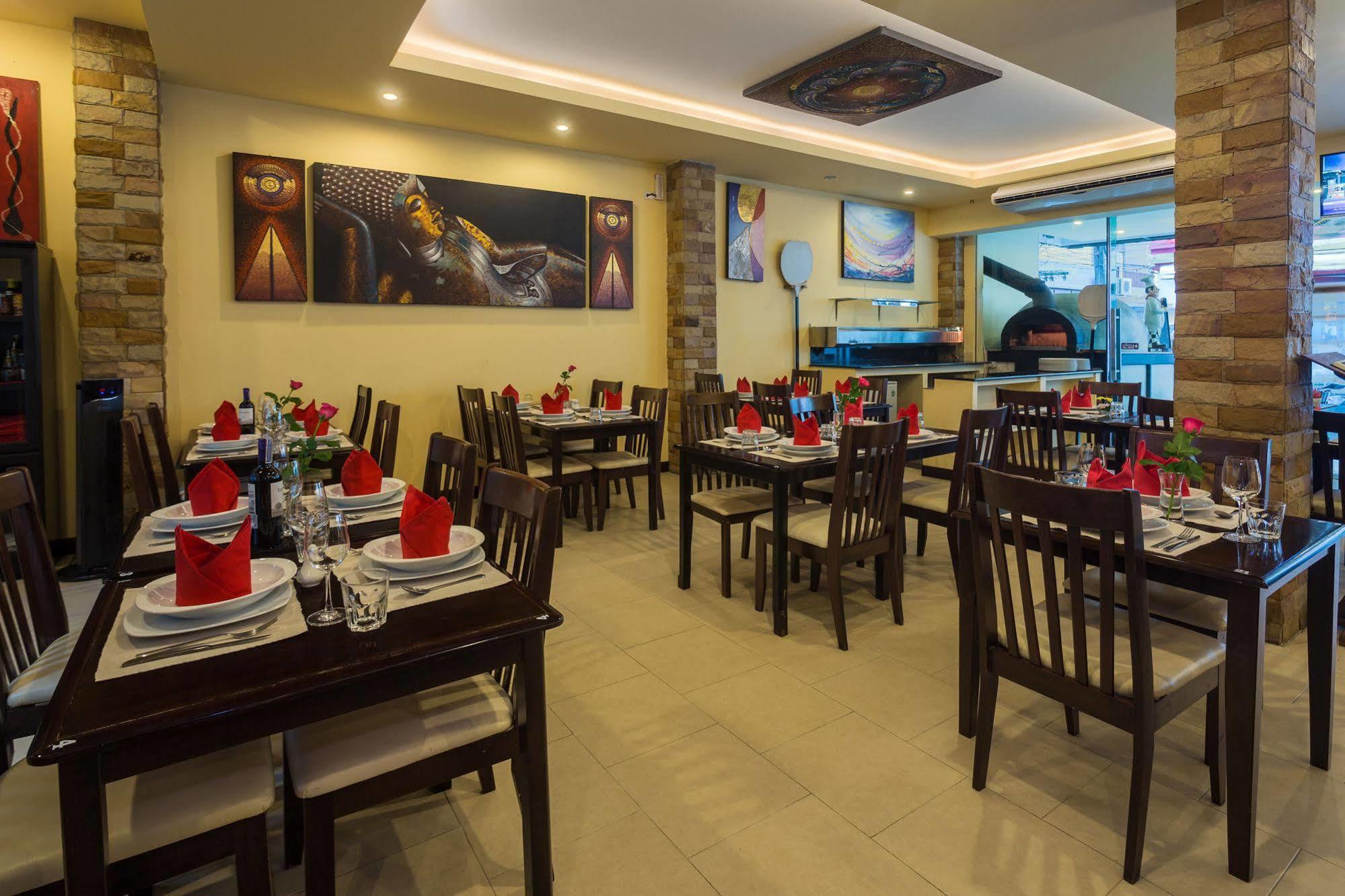 Guesthouse Belvedere Patong Екстер'єр фото